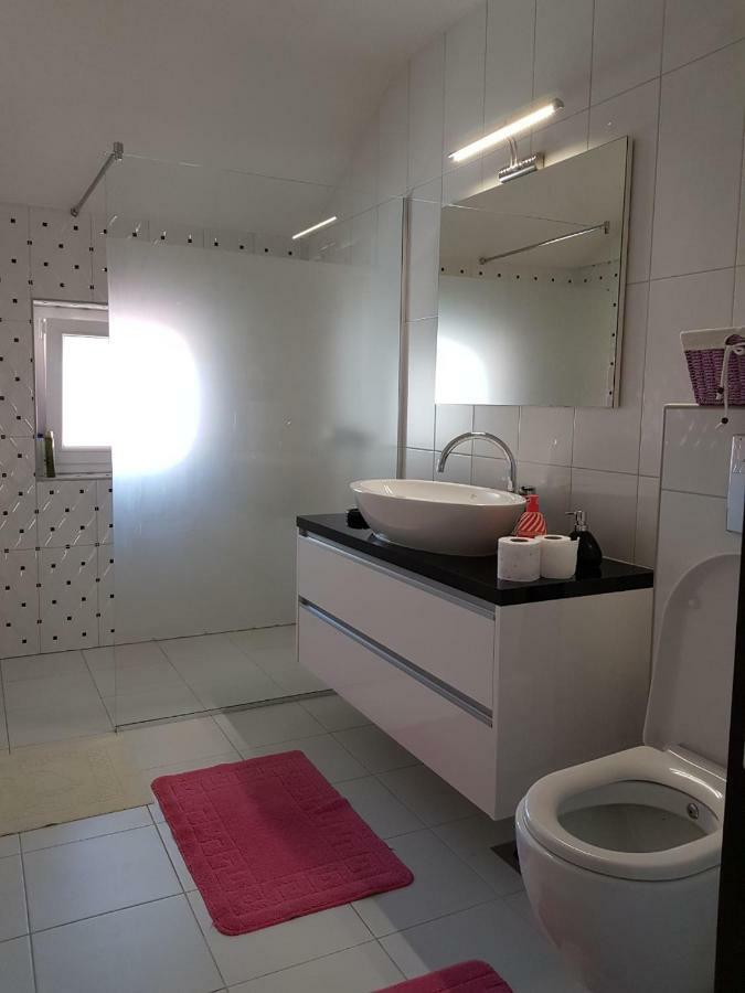 Visoko Homestay Luaran gambar